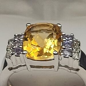 2.5 carat citrine ring with small tanzanite & white topaz accents size 7